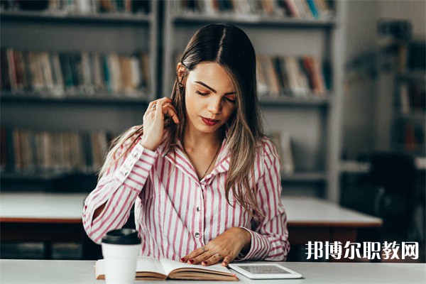 山東哪里的中專學校能讀裝潢設計專業(yè)