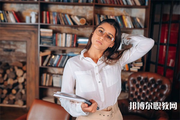 河南哪里的中職學(xué)校能讀電子商務(wù)專業(yè)