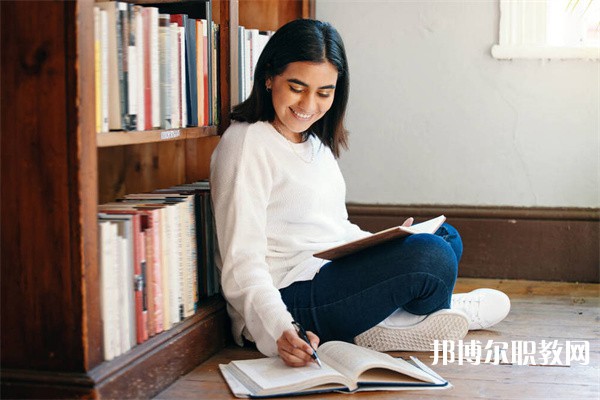 河南哪里的中職學(xué)校能讀助產(chǎn)專業(yè)