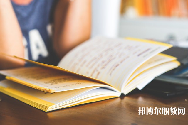 河南哪里的中職學(xué)校能讀電子電器應(yīng)用與維修專業(yè)