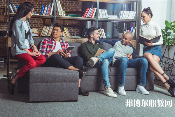 河南哪里的中職學校能讀康復治療專業(yè)