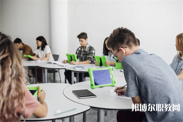 河南哪里的中專學校能讀建筑裝飾設計專業(yè)