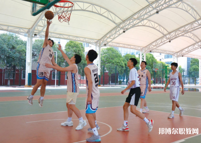 陜西2024年沒(méi)上完初中可不可以上中專學(xué)校