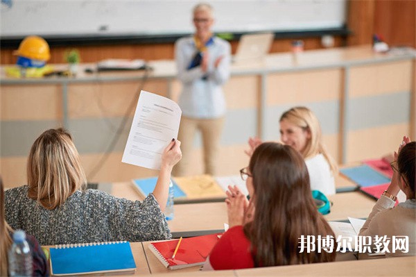 河南哪里的中職學(xué)校能讀汽車(chē)營(yíng)銷(xiāo)與服務(wù)專(zhuān)業(yè)