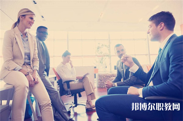 河南哪里的中職學校能讀工業(yè)機器人技術應用專業(yè)