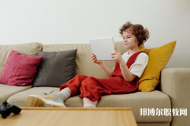 河南哪里的中專學(xué)校能讀工商管理專業(yè)