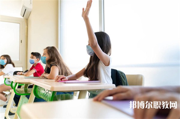 湖北哪里的中專學校能讀中餐烹飪專業(yè)