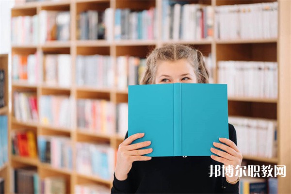 湖北哪里的中職學(xué)校能讀機(jī)電類（機(jī)電技術(shù)、工業(yè)機(jī)器人、電子技術(shù)應(yīng)用）專業(yè)