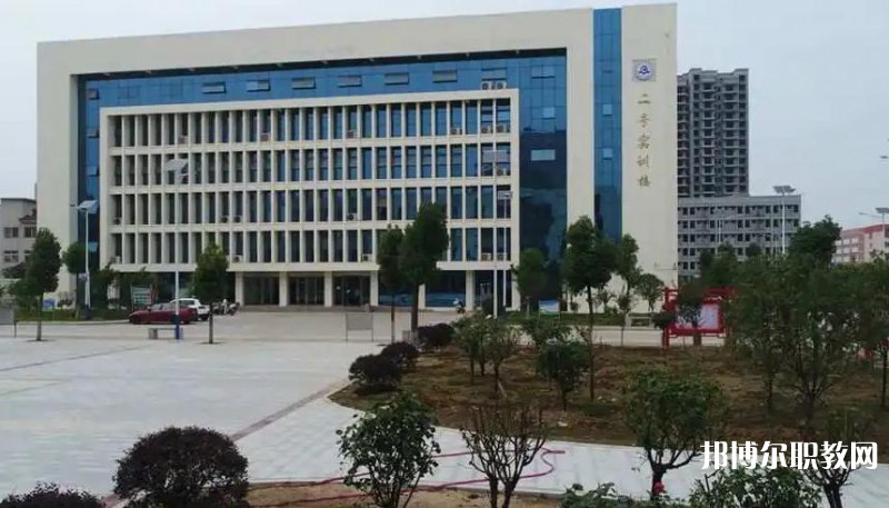 河南經(jīng)濟管理學(xué)校2023年招生錄取分?jǐn)?shù)線（2024參考）