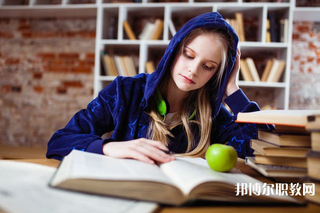 湖南哪里的中專學校能讀農(nóng)村經(jīng)濟管理專業(yè)