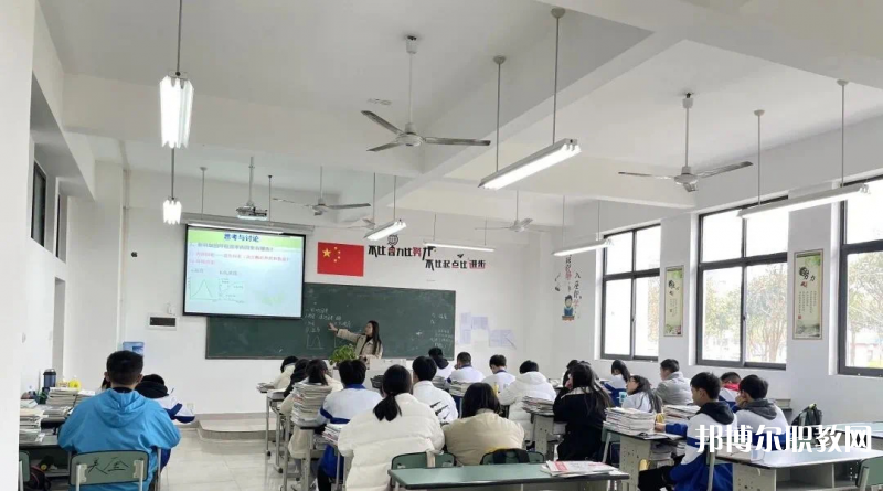 四川2024年高中畢業(yè)能上什么中專學校
