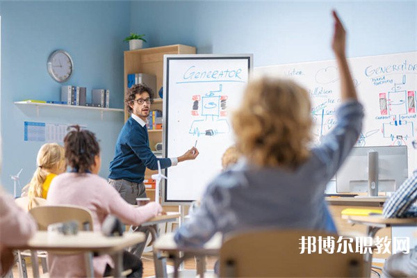 廣東哪里的中職學校能讀工藝美術（裝潢設計與制作）專業(yè)