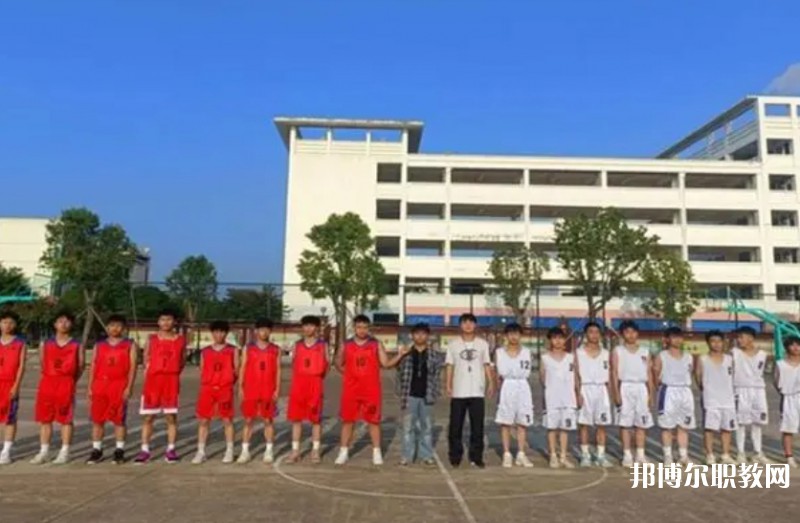 2024隆安縣中等職業(yè)技術(shù)學(xué)校多少錢(qián) 隆安縣中等職業(yè)技術(shù)學(xué)校各專業(yè)學(xué)費(fèi)收費(fèi)標(biāo)準(zhǔn)