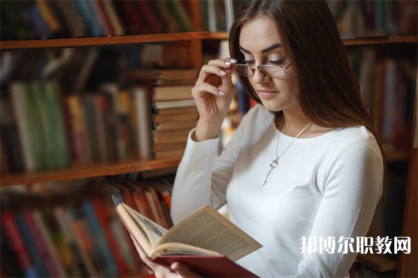 廣西哪里的中職學(xué)校能讀計算機(jī)應(yīng)用(網(wǎng)絡(luò)、技術(shù))專業(yè)