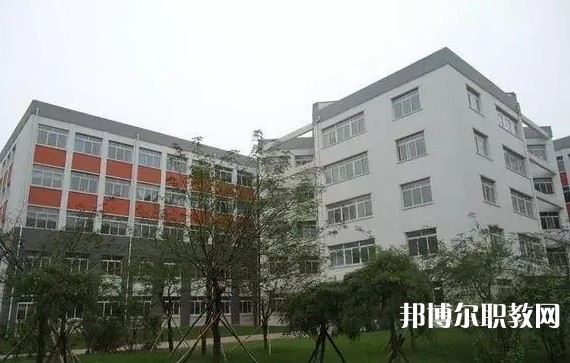 鞍山市藝術(shù)學(xué)校怎么樣、好不好