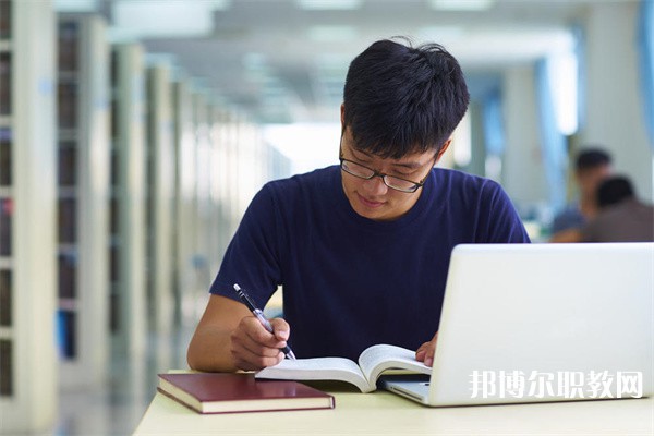 廣西哪里的中職學校能讀轎車運用與維修專業(yè)