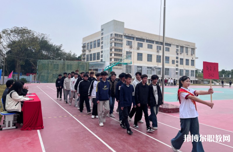 南寧運(yùn)德職業(yè)技術(shù)學(xué)校怎么樣、好不好