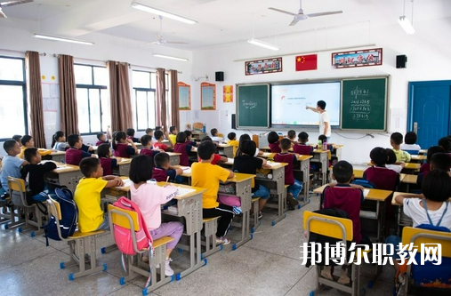 四川2025年男生上消防技術(shù)工程學校學什么好